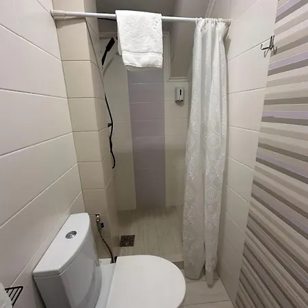 Center Near Opera House Apartment *