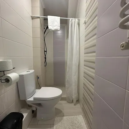 Center Near Opera House Apartment *